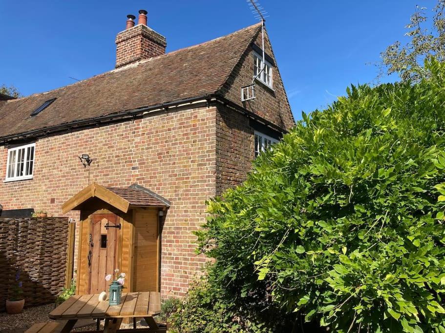 Beautiful 500 Year Old Listed Kentish Cottage Wingham Eksteriør billede